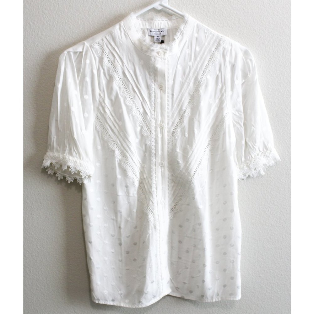 Current Air White Eyelet Lace Button-Up Blouse
